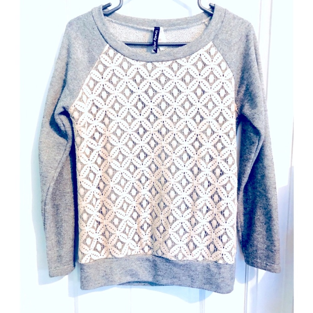 [LOVELY SOULS] Crochet Grey Sweater